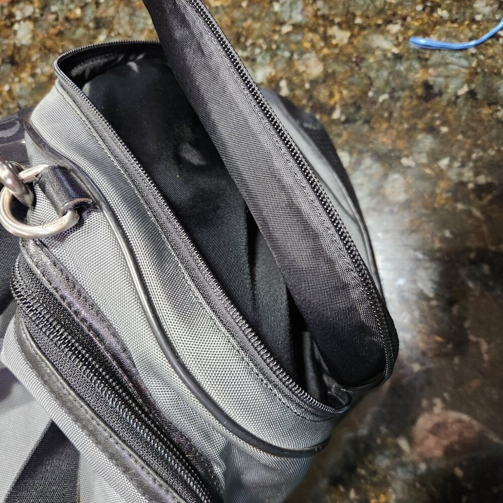 Large 24" COACH duffle travel cabin carryon gym bag nylon and leather with strap - Picture 8 of 14
